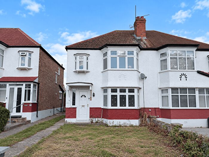 4 Bedroom Semi-Detached House To Rent In Blockley Road, Wembley, HA0