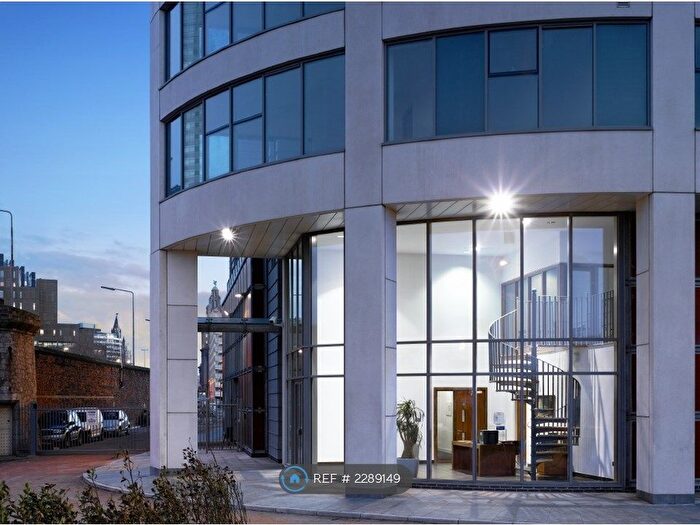 2 Bedroom Flat To Rent In William Jessop Way, Liverpool, L3