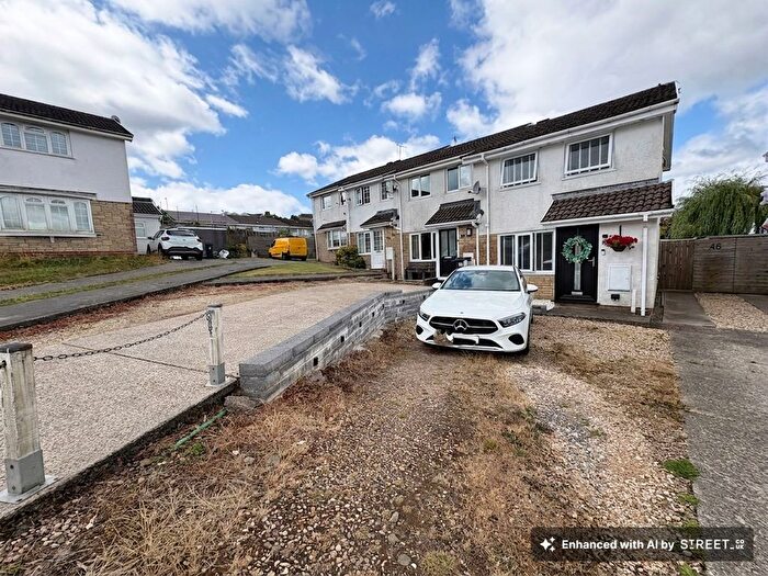 2 Bedroom End Terrace House For Sale In Ridgewood Gardens, Cimla, SA11