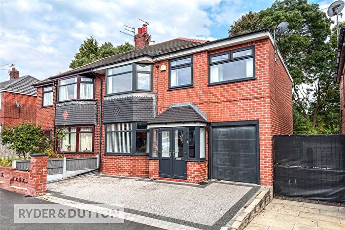 4 Bedroom Semi Detached House For Sale In Bridport Avenue, New Moston, Manchester, M40