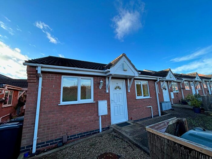 2 Bedroom Bungalow To Rent In Gardeners Close, Carlton, Nottingham, NG4