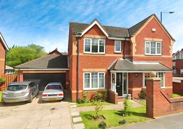 4 Bedroom Detached House For Sale In Westminster Drive, Dunsville, Doncaster, South Yorkshire, DN7