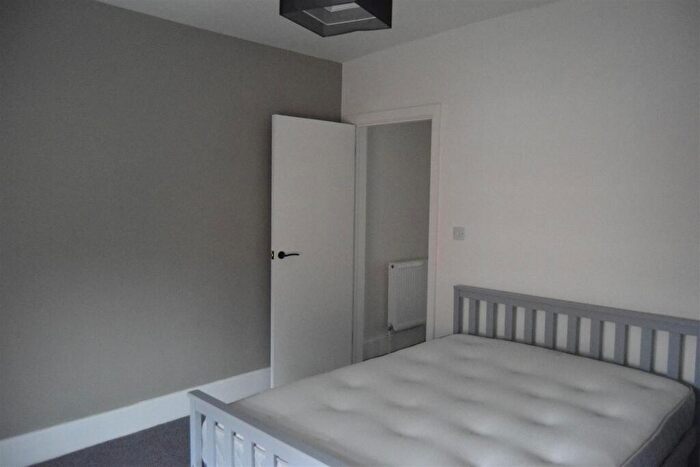 3 Bedroom End Of Terrace House To Rent In George Street, Grantham, NG31