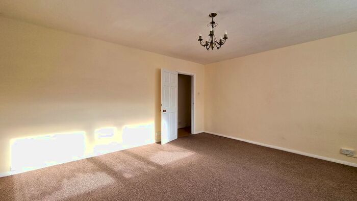2 Bedroom Flat To Rent In Gateacre Court, Granville Road, Sidcup, Kent, DA14