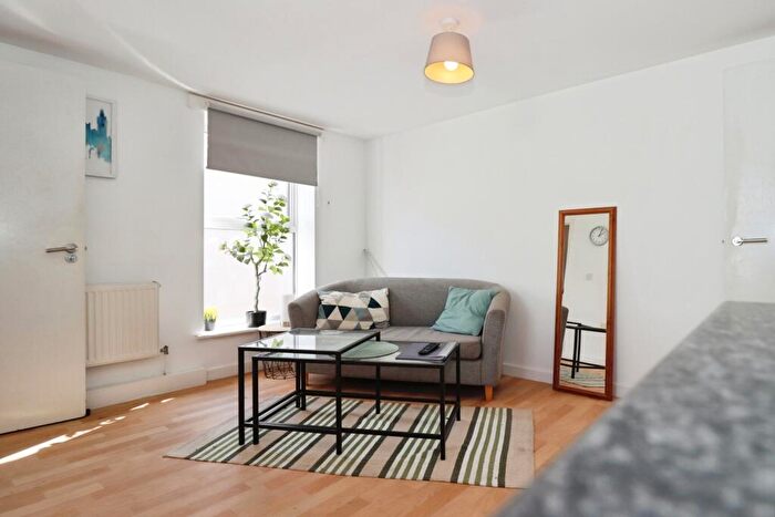 1 Bedroom Flat For Sale In Argyle Street, Eastville, Bristol, BS5