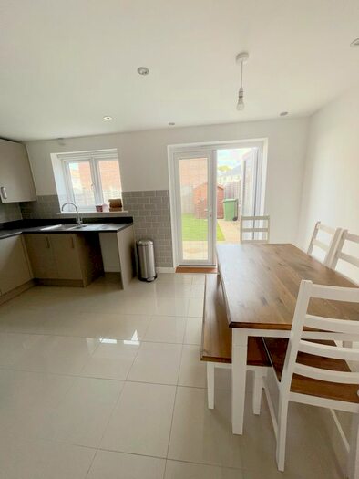 4 Bedroom Semi-Detached House To Rent In Stoke Lane, Stapleton, Bristol, BS16