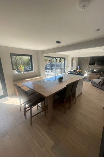 4 Bedroom Detached House For Sale In Llys Y Ddraenog, Port Talbot, SA13