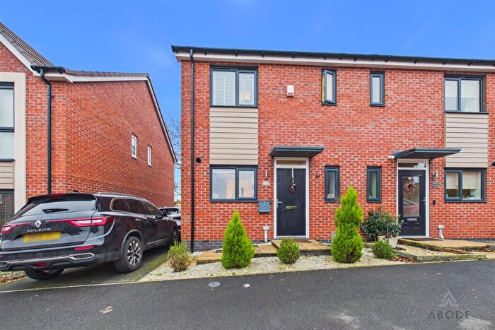 3 Bedroom Semi-Detached House For Sale In Sampson Avenue, Uttoxeter, Staffordshire, ST14