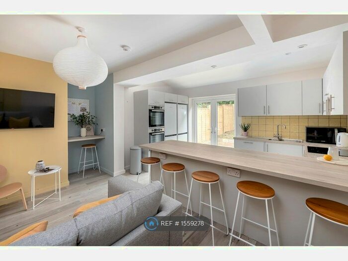 6 Bedroom Semi-Detached House To Rent In Haycombe Drive, Bath, BA2