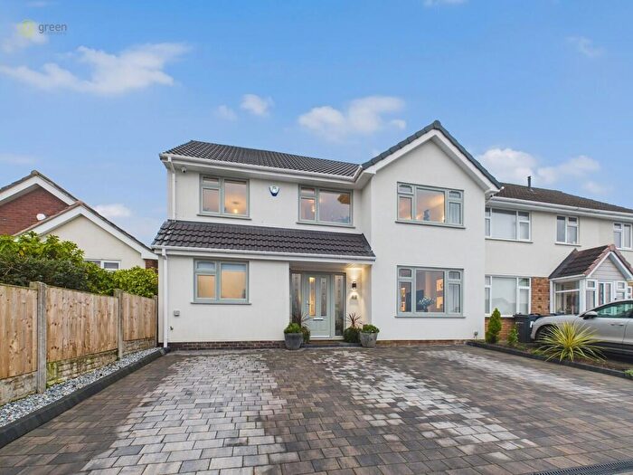 4 Bedroom Semi Detached House For Sale In Meadowside Road, Four Oaks, B74