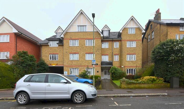 1 Bedroom Flat To Rent In Friern Park, London, N12