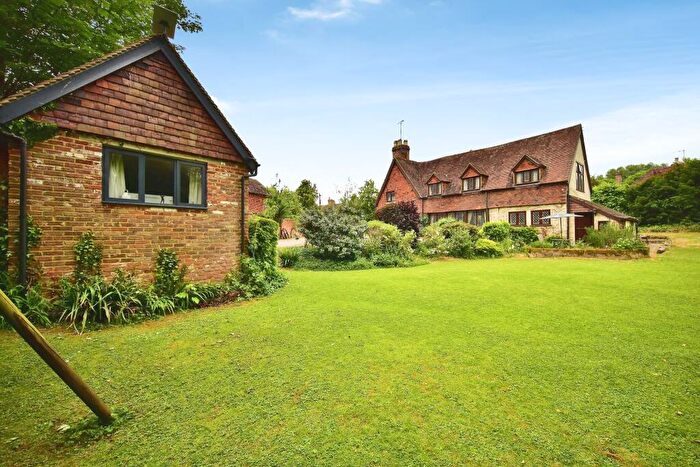 4 Bedroom Character Property For Sale In Eyhorne Street, Hollingbourne, Maidstone, ME17