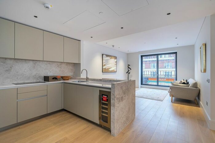 2 Bedroom Flat To Rent In Nutford Place, London, W1H