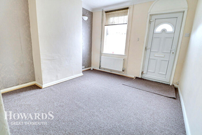 2 Bedroom End Of Terrace House For Sale In Lancaster Road, Great Yarmouth, NR30