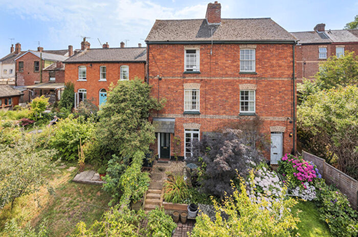 3 Bedroom Semi-Detached House For Sale In Union Road, Crediton, Devon, EX17