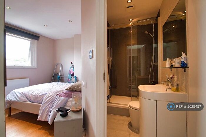 1 Bedroom Flat To Rent In Barnsbury Road, London, N1