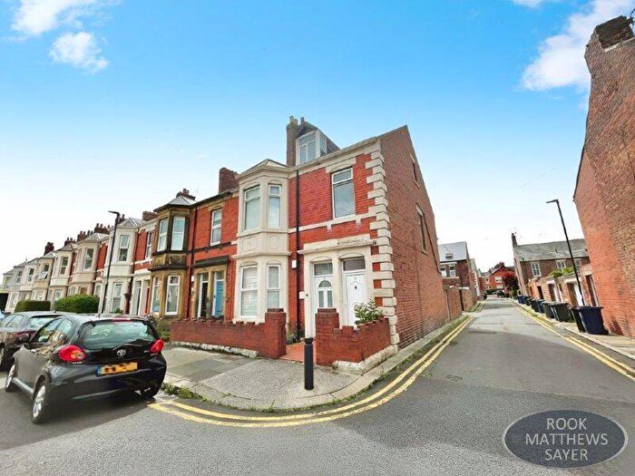 5 Bedroom Flat To Rent In Holmwood Grove, Newcastle Upon Tyne, NE2