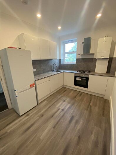 3 Bedroom Maisonette To Rent In Arlington Road, NW1