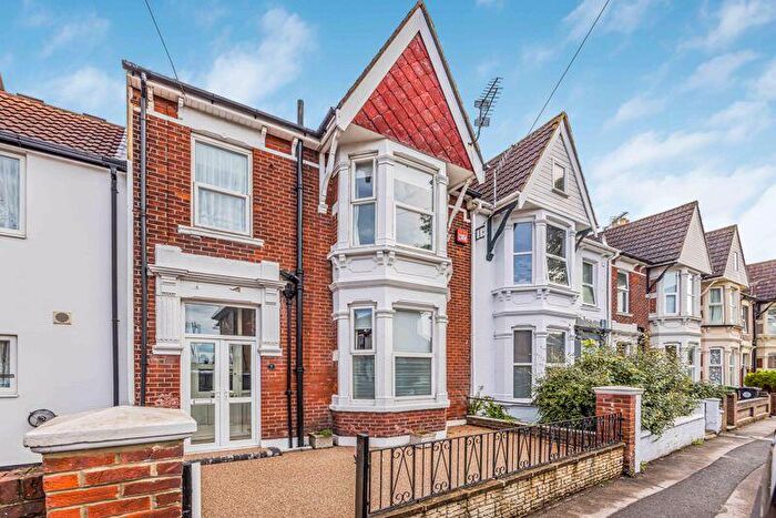 4 Bedroom Terraced House For Sale In Magdala Road, Cosham, PO6