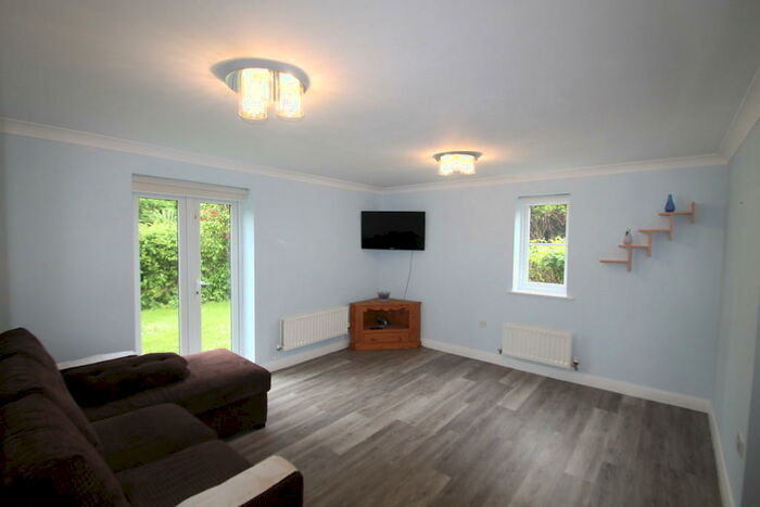 1 Bedroom Ground Flat To Rent In Jersey Drive, Winnersh, RG41