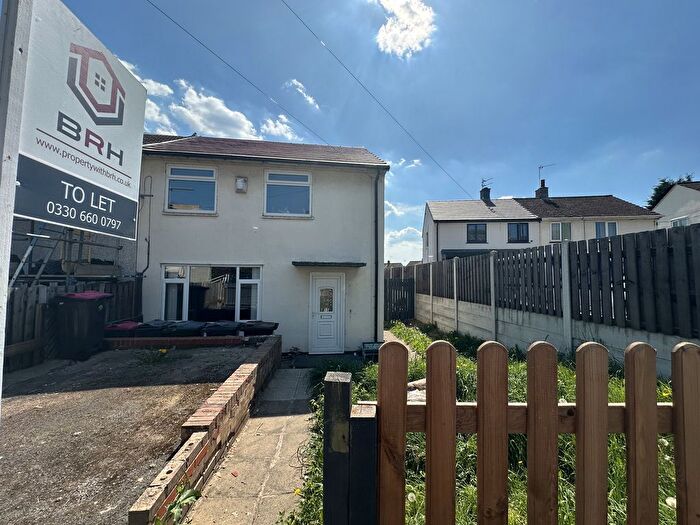 3 Bedroom Semi-Detached House To Rent In Lansbury Place, Rotherham, S62
