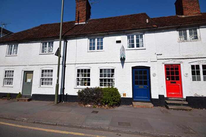 2 Bedroom Terraced House For Sale In West Street, Farnham, Surrey, GU9