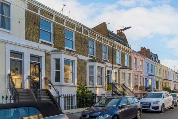 2 Bedroom Flat To Rent In Eustace Road, London, SW6