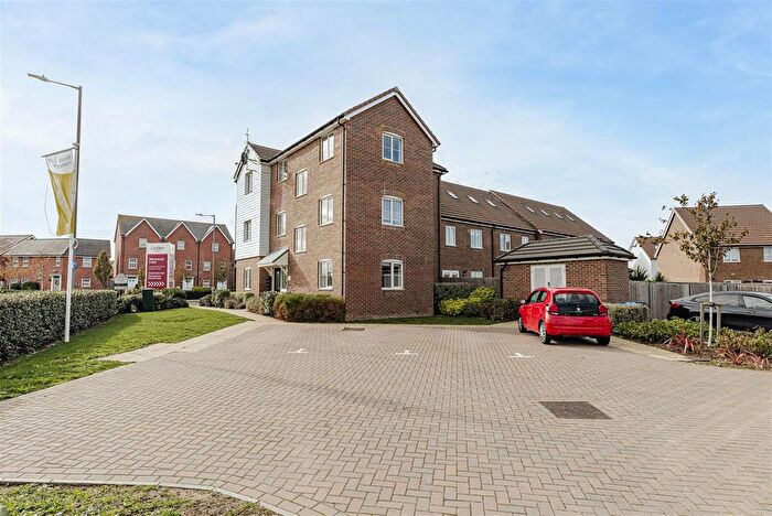 2 Bedroom Flat For Sale In Lynx Street, Margate, CT9