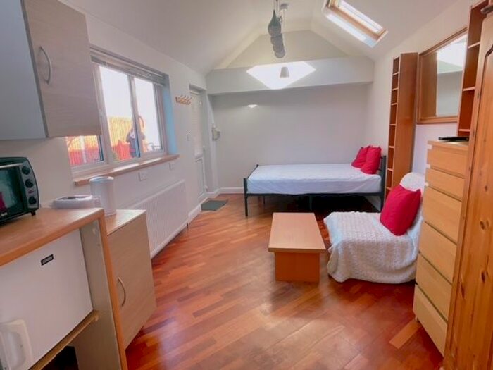 Studio To Rent In Gunnersbury Gardens, London, W3