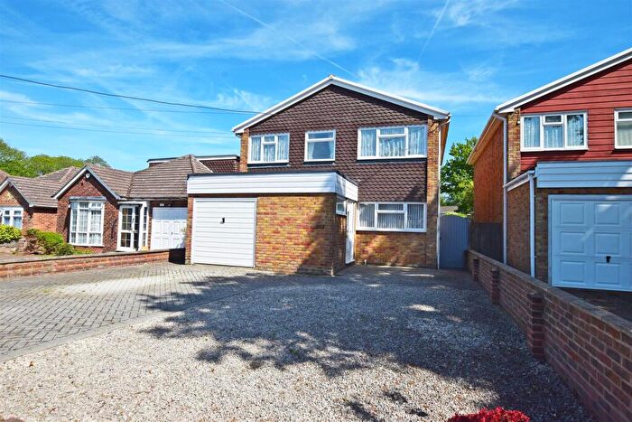 4 Bedroom Detached House For Sale In Maidstone Road, Rainham, ME8