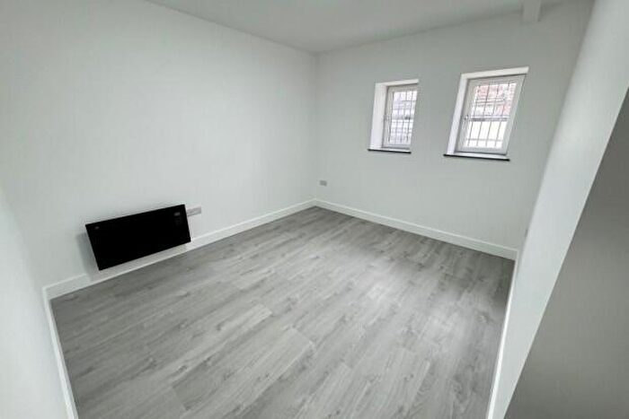 1 Bedroom Flat To Rent In Caxton Place Newport, NP20