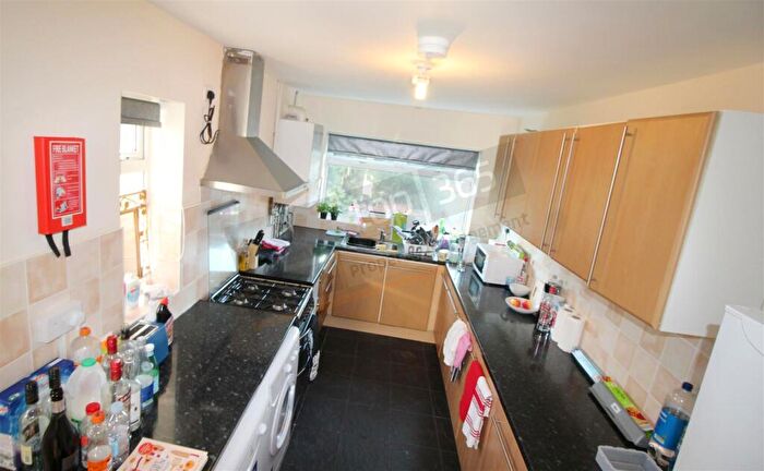 4 Bedroom Terraced House To Rent In **£pppw Excluding Bills** Harlaxton Drive, Nottingham, NG7