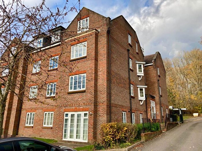 2 Bedroom Apartment To Rent In Gatton Park Road, Redhill, RH1