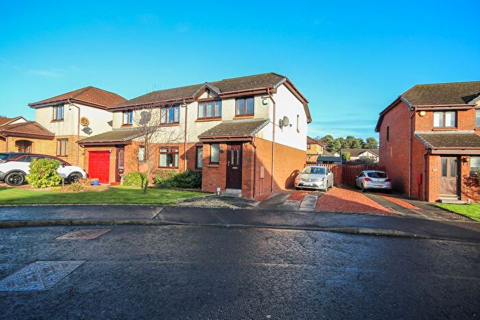 3 Bedroom Semi-Detached House To Rent In Waverley Crescent, Livingston, EH54