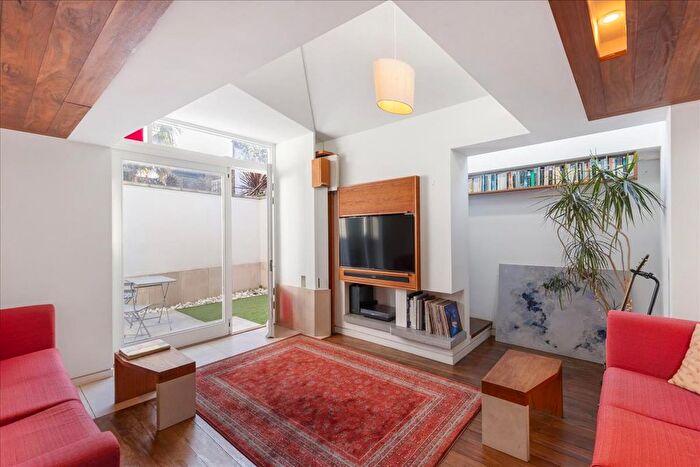 3 Bedroom Property For Sale In The Courtyard, Gowan Avenue, London, SW6