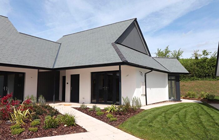 2 Bedroom Bungalow For Sale In Kenwith Meadows, Abbotsham, Bideford, Devon, EX39