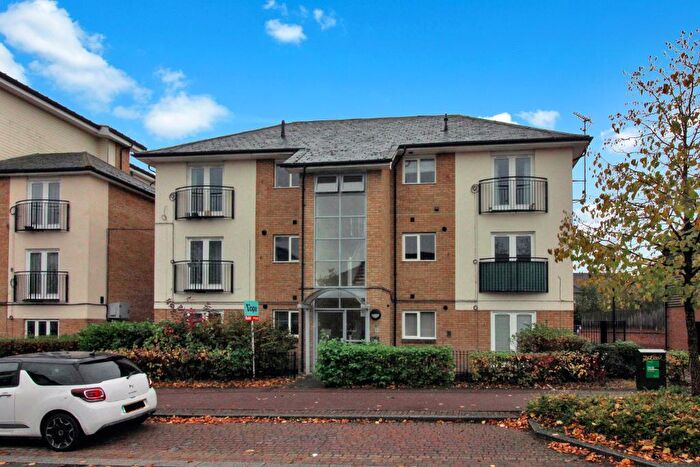1 Bedroom Flat For Sale In Oakworth Avenue, Broughton, Milton Keynes, Buckinghamshire, MK10