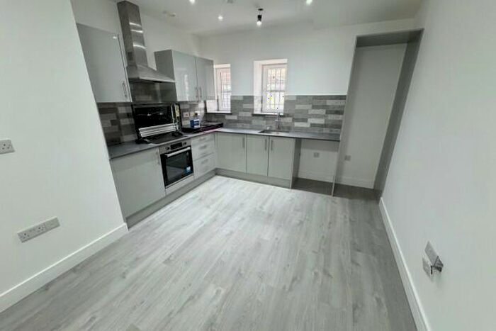 1 Bedroom Flat To Rent In Bridge Street Newport, NP20