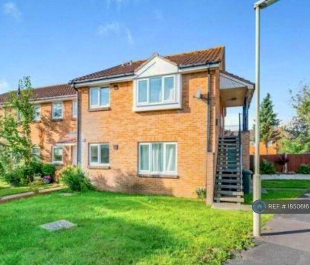 Studio To Rent In Osprey Gardens, Lee-On-The-Solent, PO13