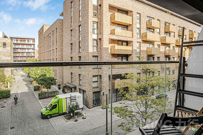 2 Bedroom Apartment For Sale In Yeoman Street, Surrey Quays, SE8
