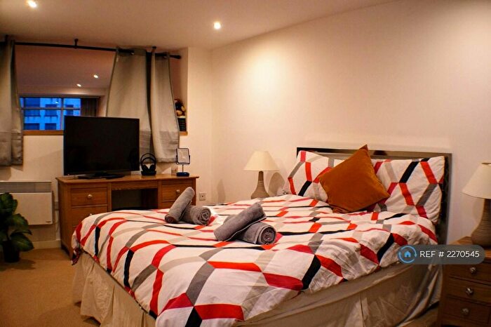 2 Bedroom Flat To Rent In Albion Street, Glasgow, G1