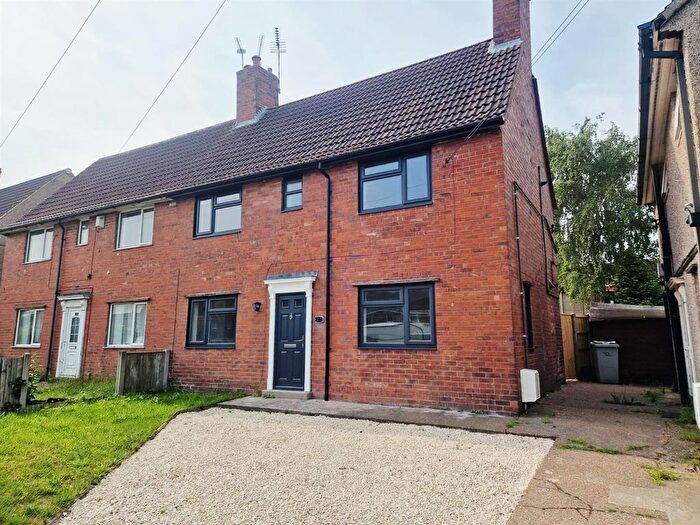 3 Bedroom End Of Terrace House To Rent In Kirklington Road, Rainworth, NG21