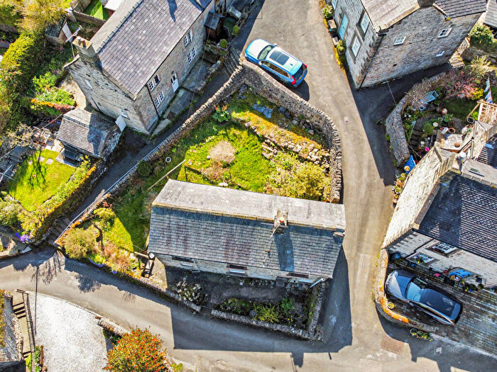 3 Bedroom Cottage For Sale In East Bank, Winster, DE4