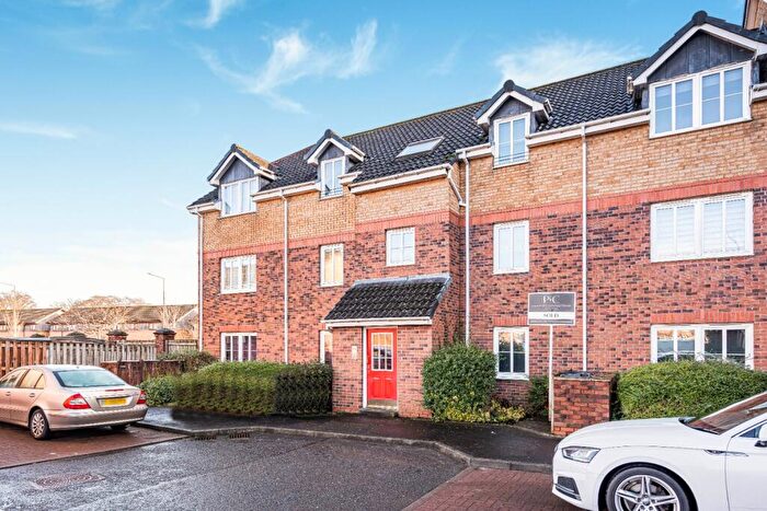 2 Bedroom Flat For Sale In Oldwood Place, Livingston, EH54