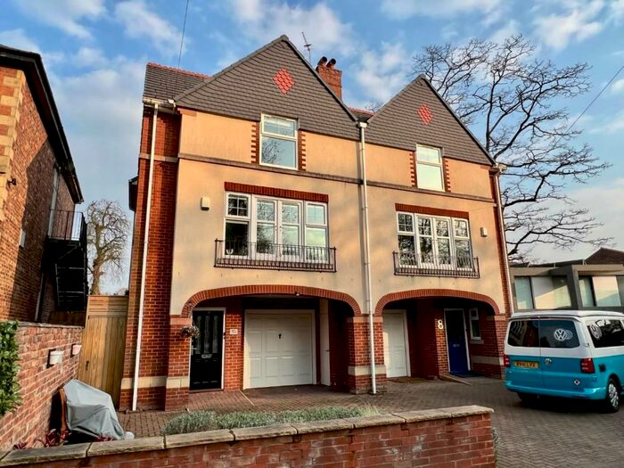 3 Bedroom Town House To Rent In Manchester Road, Chorlton, M21