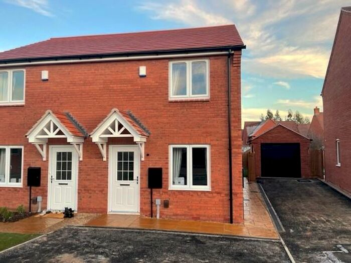 2 Bedroom Semi-Detached House To Rent In Pathfinder Way, Castle Donington, Derbyshire, DE74