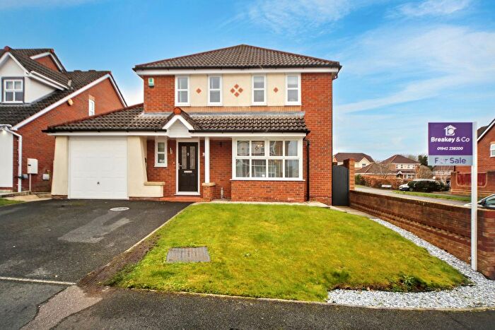 4 Bedroom Detached House For Sale In Newhouse Drive, Winstanley, WN3