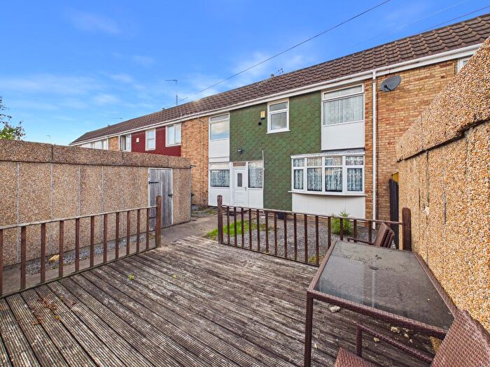3 Bedroom Terraced House For Sale In Gleneagles Park, Hull, HU8