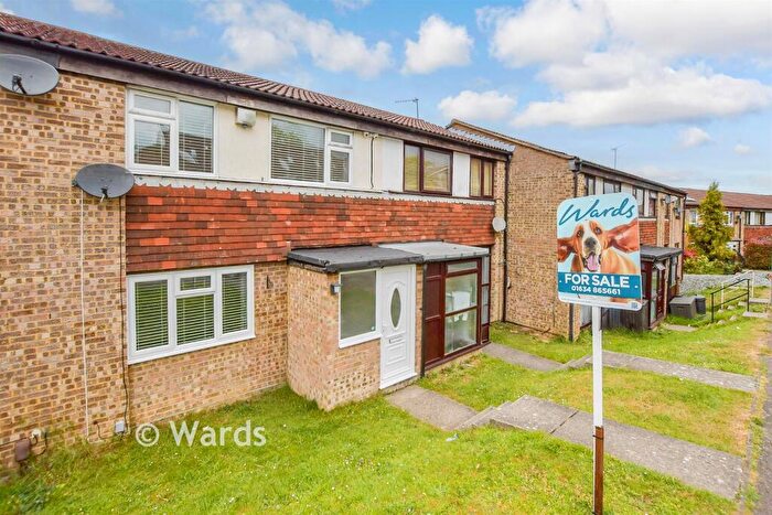 3 Bedroom Terraced House For Sale In Chaffinch Close, Walderslade, Chatham, Kent, ME5