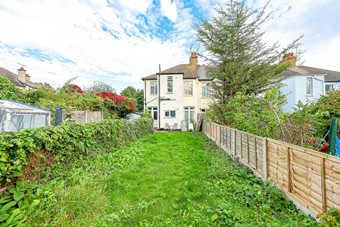 1 Bedroom Flat For Sale In Brunswick Road, Southend-on-Sea, SS1